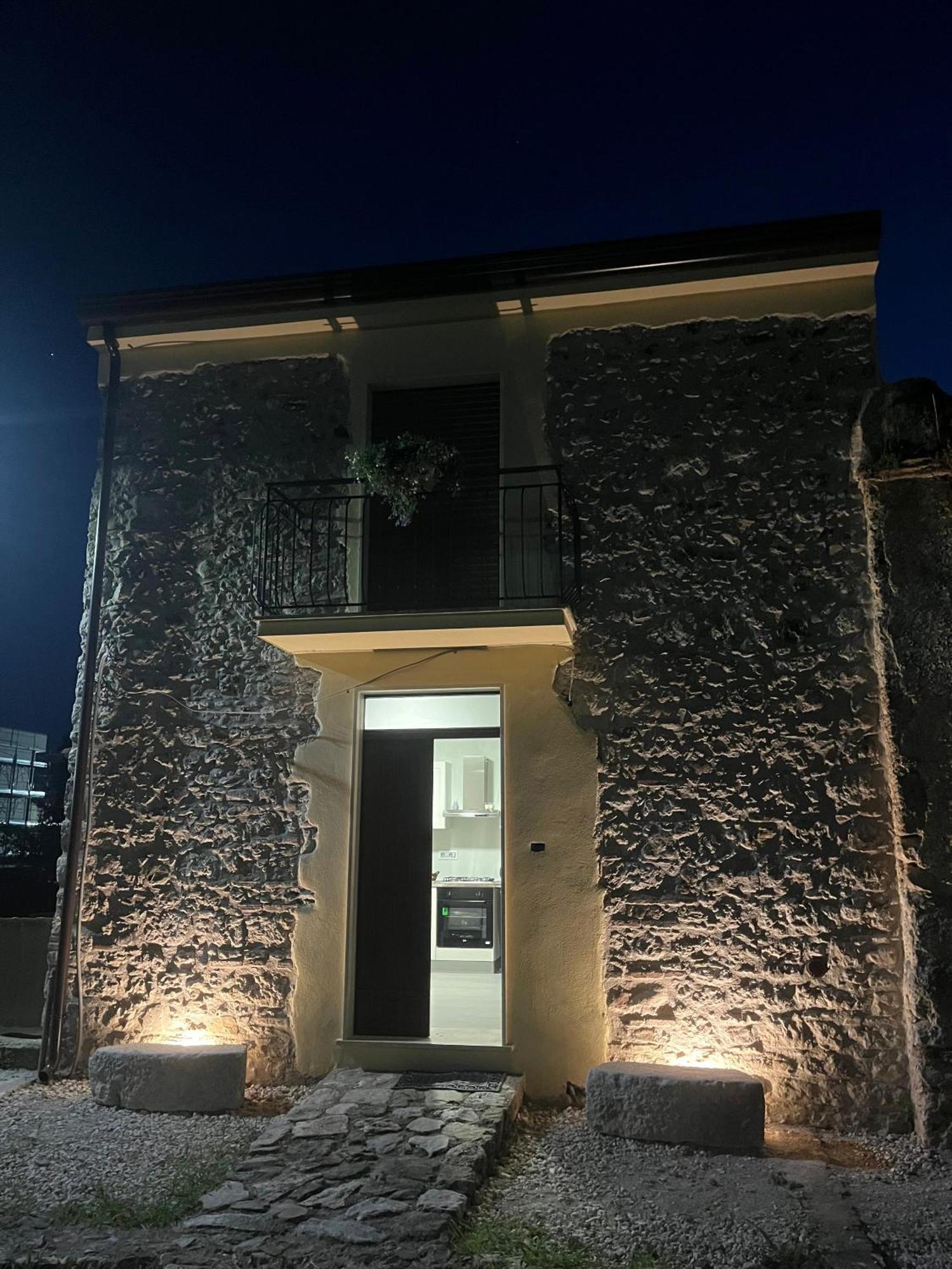 Casa Semeria Certosa Di Padula Exterior photo